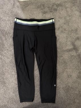 Athleta black  Interval Stash High Rise Stripe 7/8 Legging Size L petite